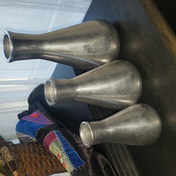 Vintage Natura By Two's Company Set of 3 Cast Metal Vases - Picture 5 of 8